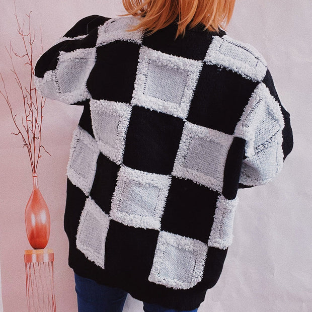 Checkered Round Neck Long Sleeve Sweater