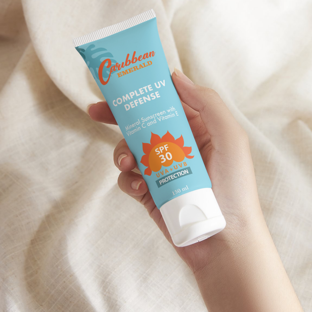 Mineral Sunscreen with Vitamin C and E SPF 30 - Reef-safe & lightweight formula