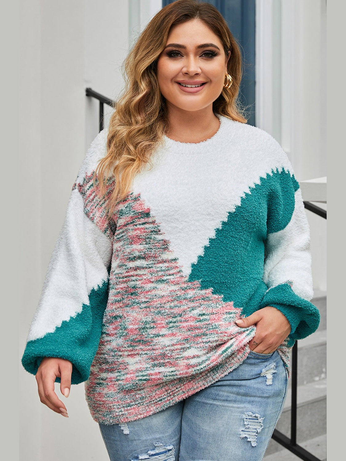 Plus Size Color Block Round Neck Sweater