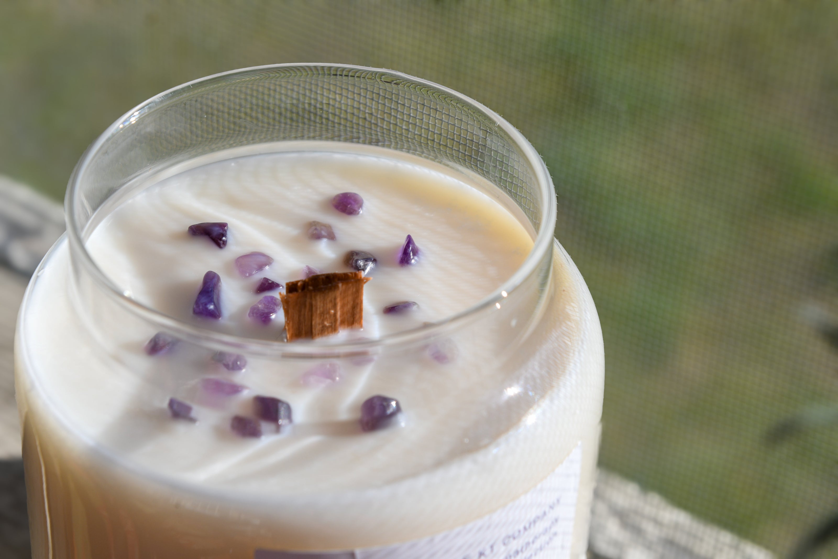 Lavender & Cedarwood Wood Wick Candle – Aromatherapy & Relaxation