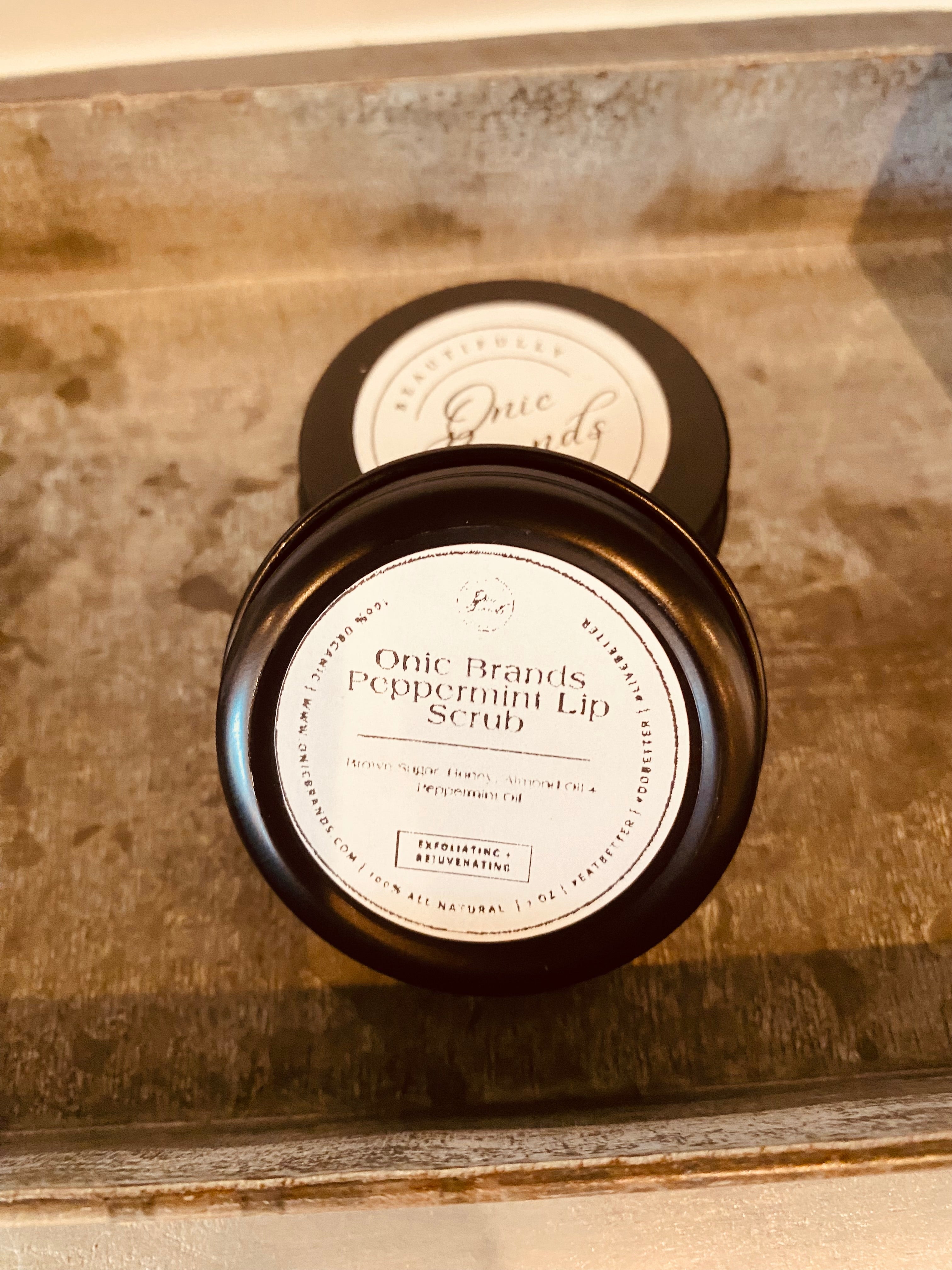 Onic Brands Lip Scrub