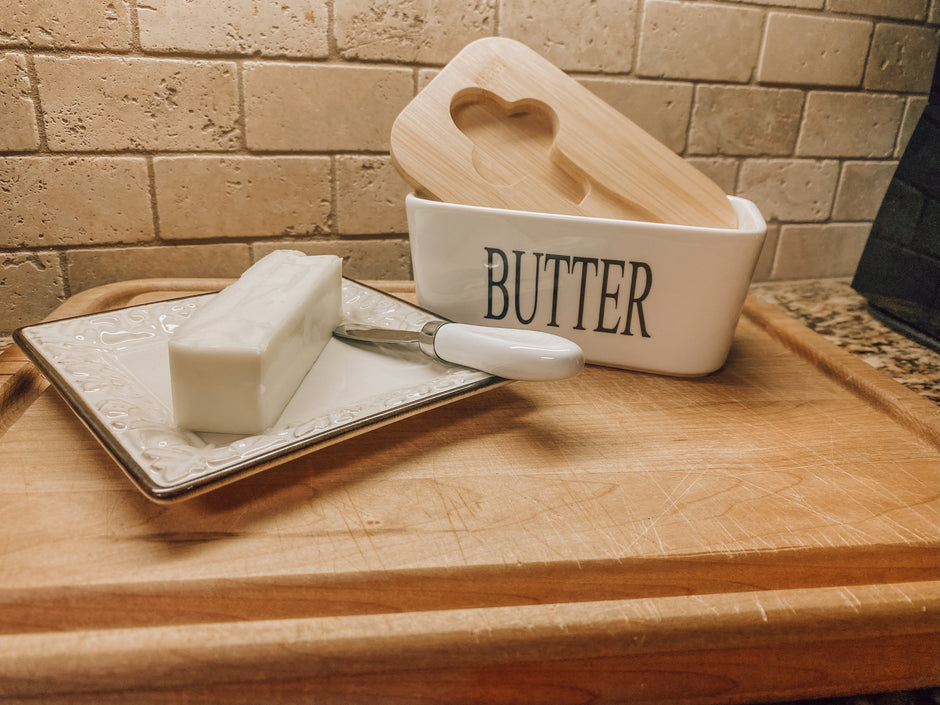 Onic Brands Butter Dish with Matching Knife