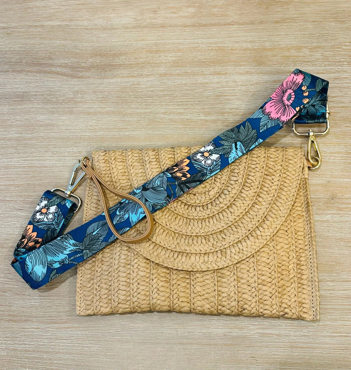 Spring Ari Clutch - Custom Crafting Alliance, LLC